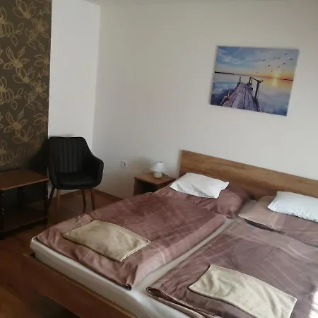 Loki Apartamento Bük